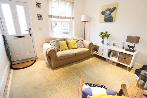 2 bedroom house for sale, Bernard Road, Cowes PO31