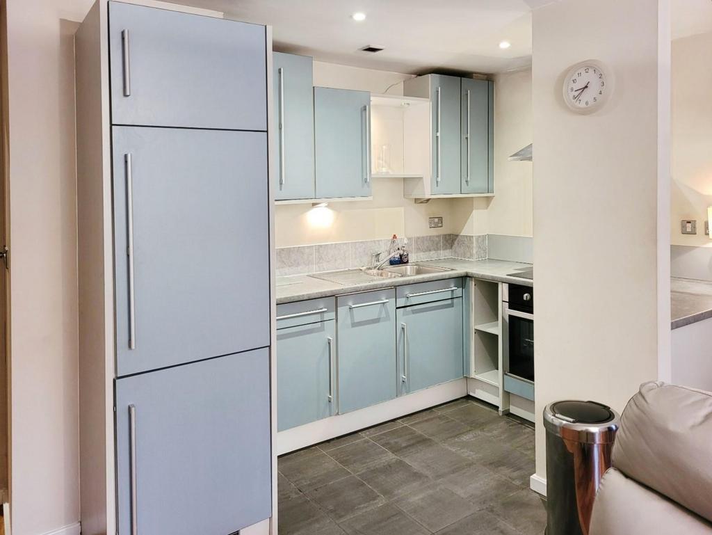 4bd4a740-1000034418.jpg