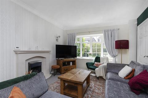 3 bedroom detached house for sale, Crosland Road, Huddersfield HD3