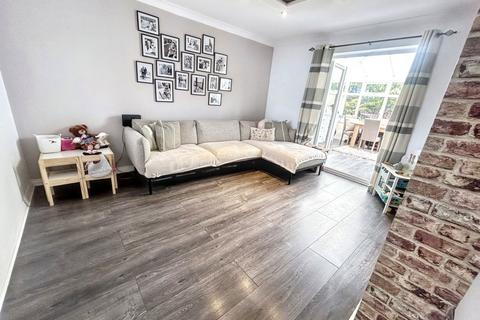 154 Forest Gate, Palmersville, Newcastle Upon Tyne, NE12 9EN