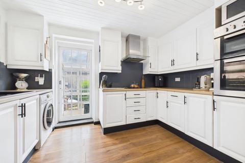 5 Stanley Crescent, Gravesend, DA12 5SZ