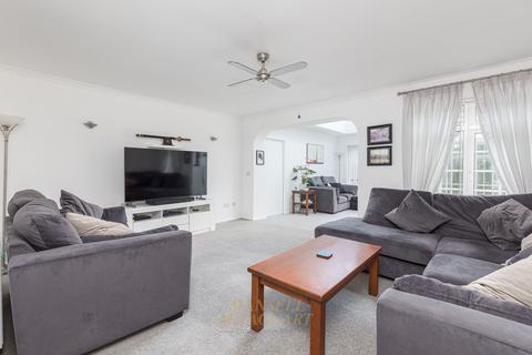 undefined, Tiltwood Drive, Crawley RH10