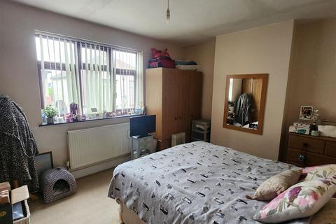 24 Chivers Road, London, E4 9TD