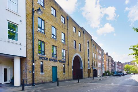 1 bedroom apartment for sale, Duke Shore Wharf, London. E14, London, E14