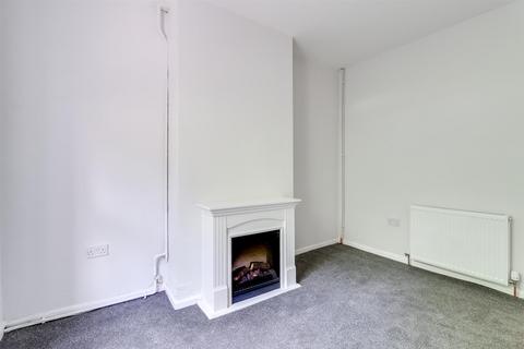 2 bedroom terraced house to rent, Station Road, Gloucester