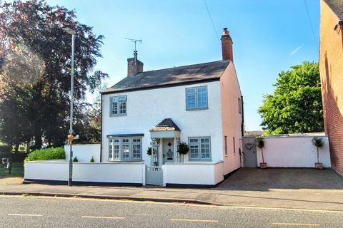 3 bedroom detached house for sale, Station Road, Leicester LE8