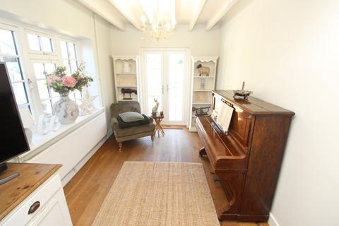 3 bedroom detached house for sale, Station Road, Leicester LE8