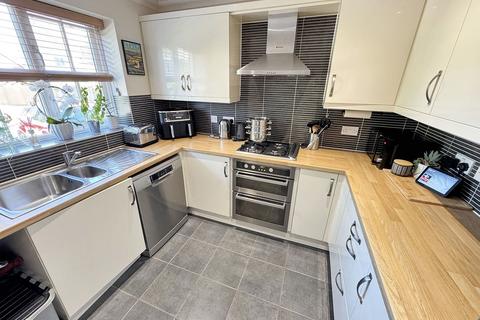 4 bedroom end of terrace house for sale, Cyprian Rust Way, Soham