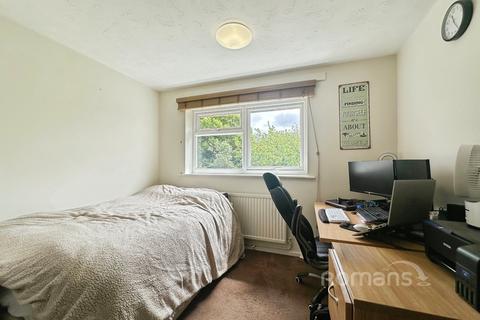 69 Borodin Close, Basingstoke, RG22 4EW