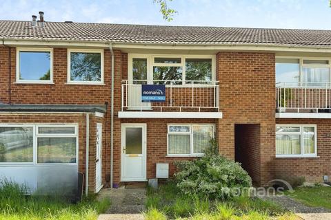 69 Borodin Close, Basingstoke, RG22 4EW