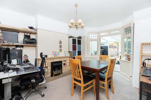 10 Ashton Road, Bournemouth, BH9 2TN