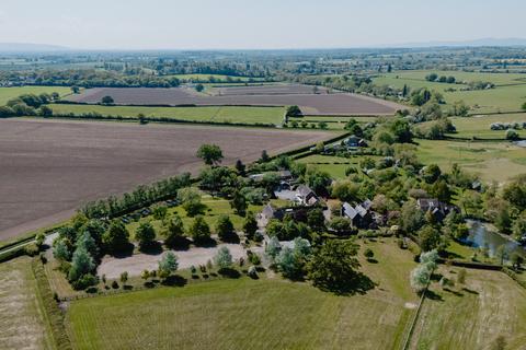 4 bedroom farm house for sale, Shell Droitwich, Worcestershire, WR9 7LA