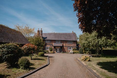 4 bedroom farm house for sale, Shell Droitwich, Worcestershire, WR9 7LA