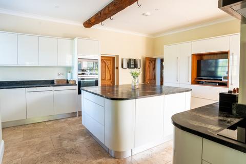 4 bedroom farm house for sale, Shell Droitwich, Worcestershire, WR9 7LA