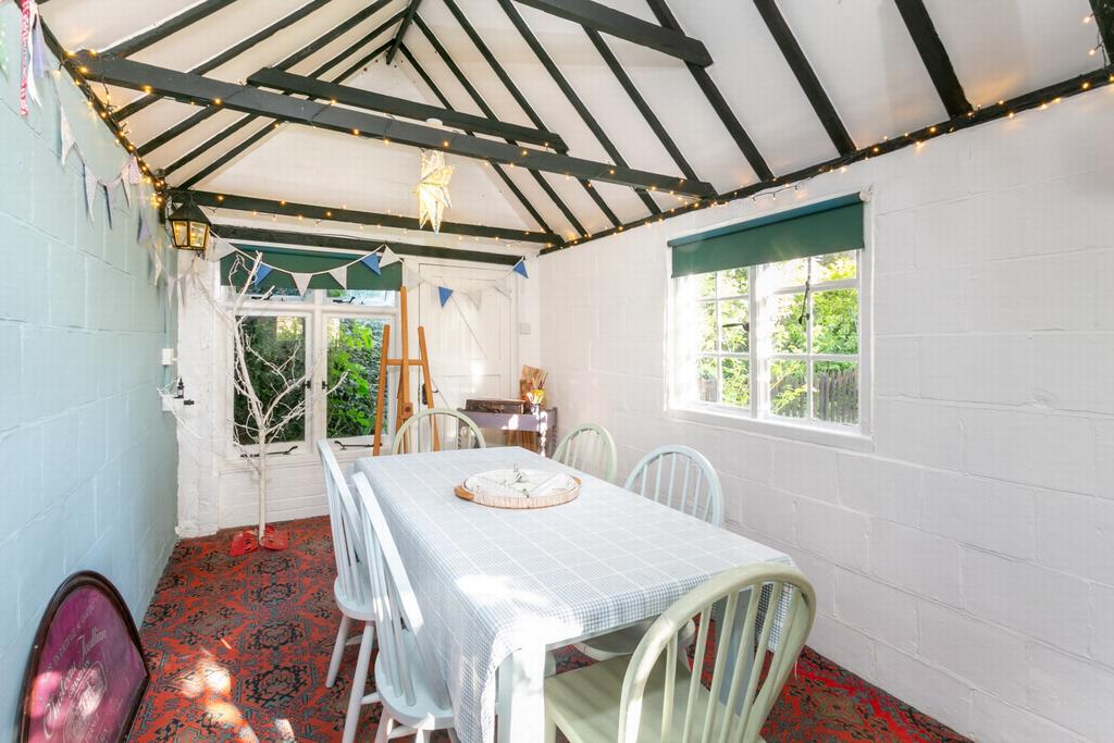 Garden room