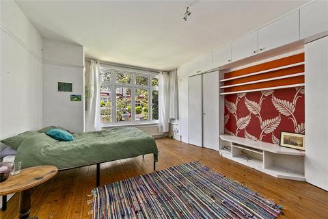 undefined, Gilpin Avenue, London, SW14
