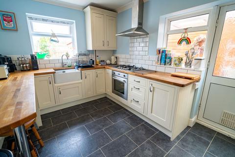 27 Colesbourne Road, Solihull, B92 8LE
