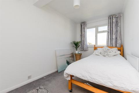 20 Mayfield Road, Gravesend, DA11 0JP