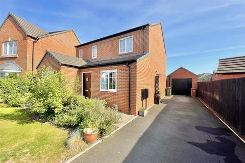 11 Abbotts Drive, Evesham, WR11 2RY