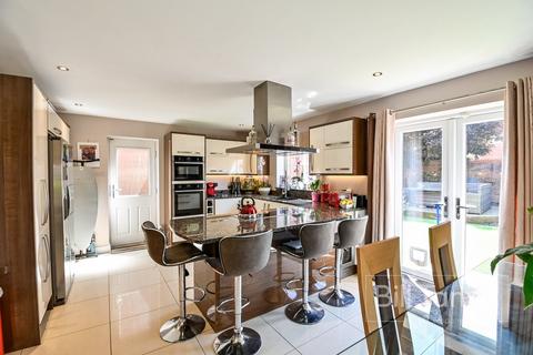 4 bedroom detached house for sale, Newbold Close, Lichfield, WS13