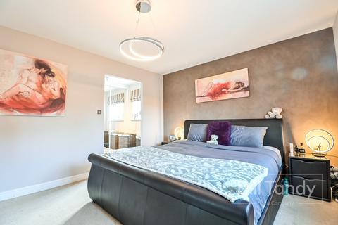 4 bedroom detached house for sale, Newbold Close, Lichfield, WS13