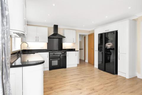 undefined, Wagtail Close, Horsham