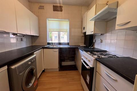 3 bedroom apartment to rent, Gilda Court, Watford Way, Hendon, London, NW7