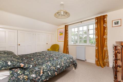 Highland Lanham Lane, Winchester, SO22 5JS