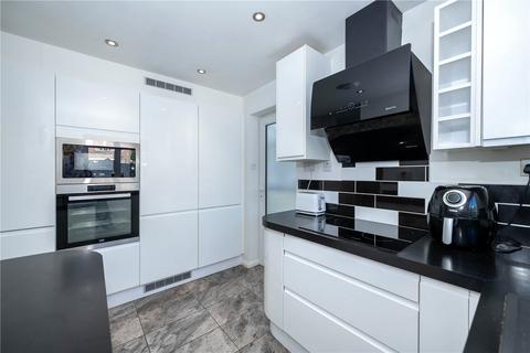 2 bedroom bungalow for sale, Montaigne Close, Lincoln, Lincolnshire, LN2