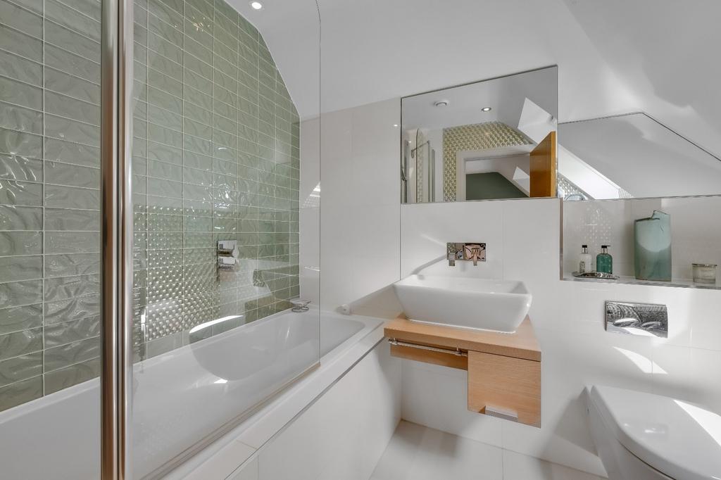 Bedroom 2 En Suite