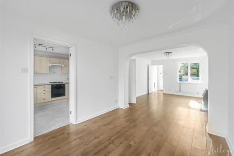 3 bedroom detached house for sale, Clos Ysbyty Cimla, Neath