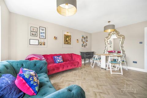 14 Willow Walk, Cimla, Neath, SA11 3XB