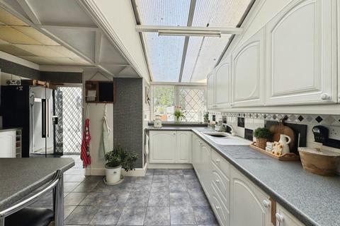 66 Bolgoed Road, Pontarddulais, Swansea, SA4 8JF