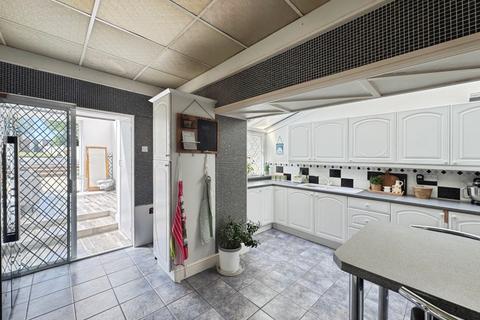 66 Bolgoed Road, Pontarddulais, Swansea, SA4 8JF