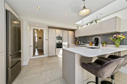 53 The Vineyard, Richmond, TW10 6AS