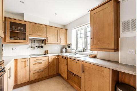 2 bedroom retirement property for sale, HARROWAY MANOR, FETCHAM, KT22