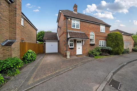 3 bedroom detached house for sale, Ridgefield, Nascot Wood, Watford WD17 4TZ