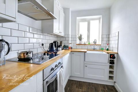 1 bedroom apartment to rent, Ferguson Close, LONDON