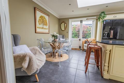 33 Glebe Way, Frinton-on-sea, CO13 9HR