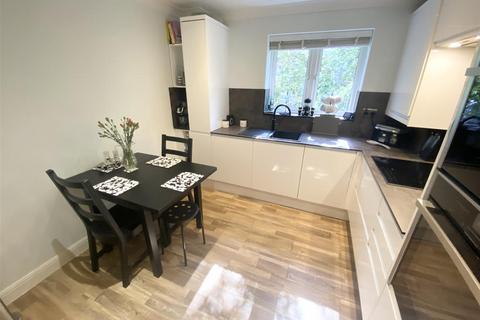 undefined, North Road, Poole BH14
