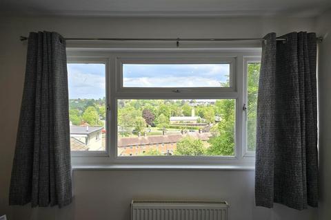 43 Derick Road, Tiverton, EX16 5AB