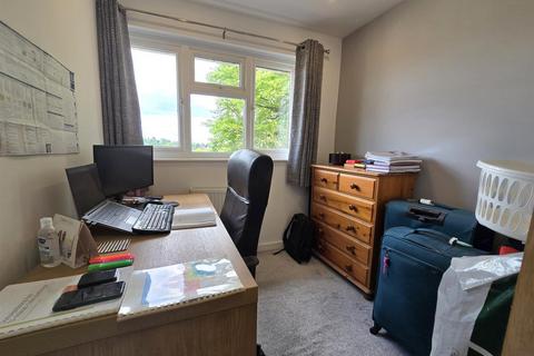43 Derick Road, Tiverton, EX16 5AB