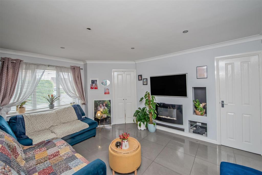 Living Room: