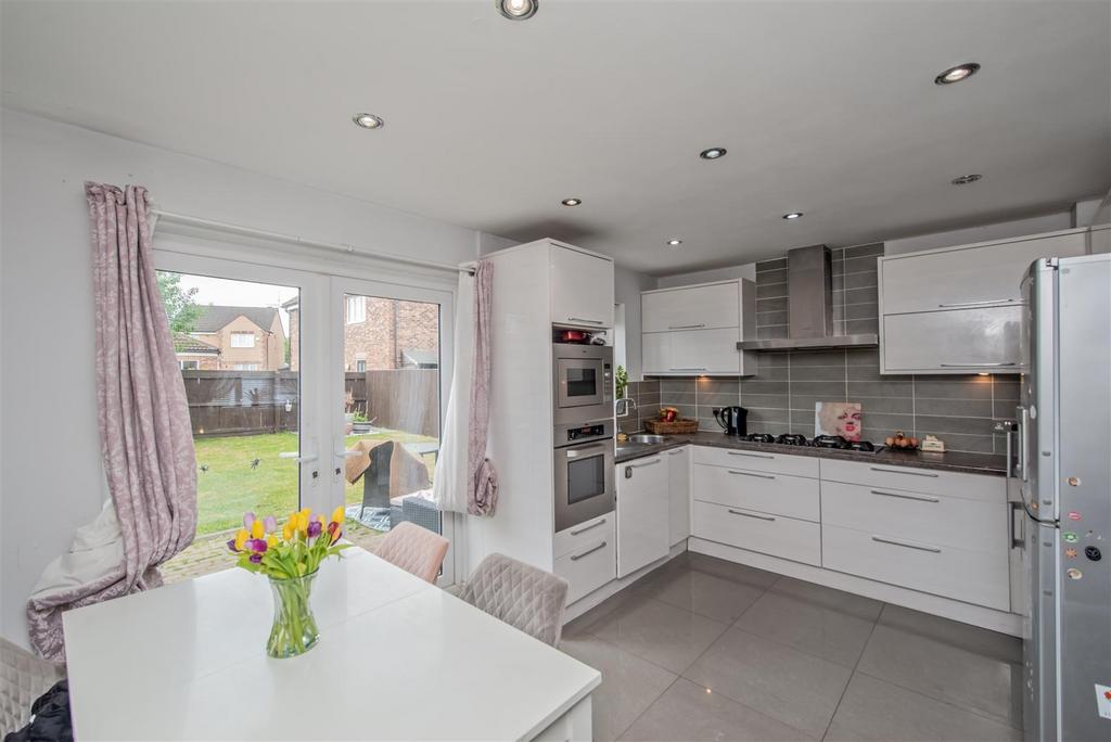 Fitted Dining Kitchen:
