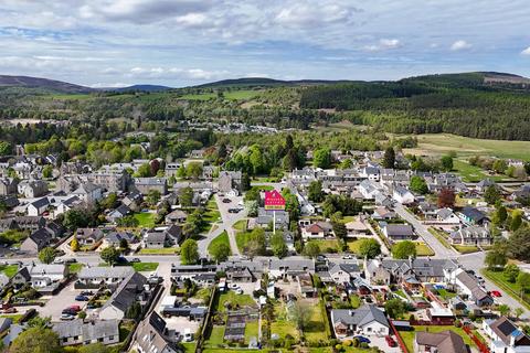 5 bedroom detached house for sale, South Street, Grantown-On-Spey