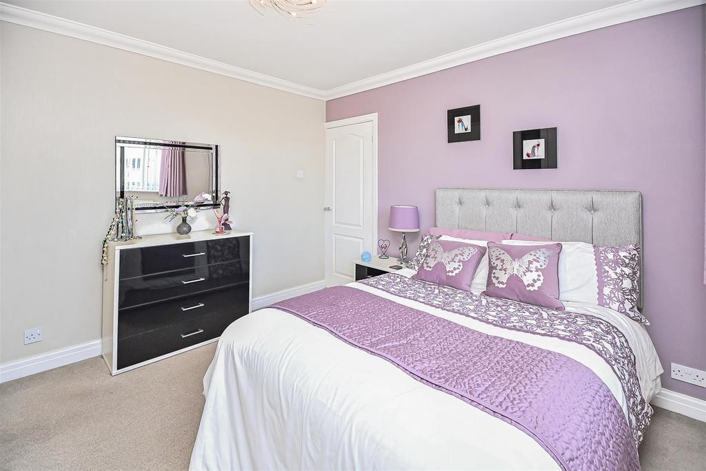 42 Green Lane Bedroom 2 (2).jpg