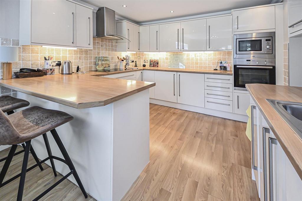 42 Green Lane Kitchen (2).jpg