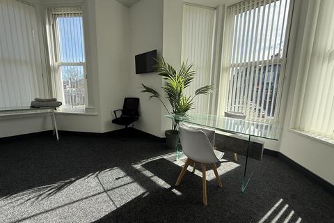 1 bedroom in a house share to rent, Ensuite Rooms - 232 Spring Bank, Hull