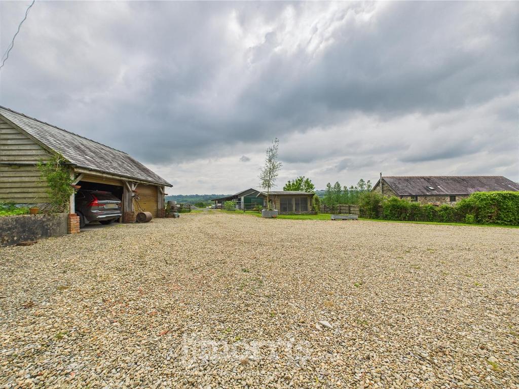 CAM02878 G0-PR0031-STILL023.jpg