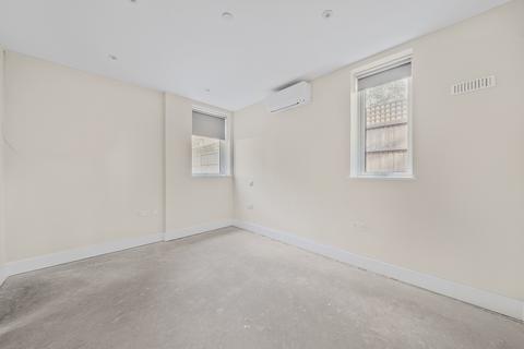 1 bedroom bungalow to rent, Tommy Mews 16 St Marys Road Peckham SE15